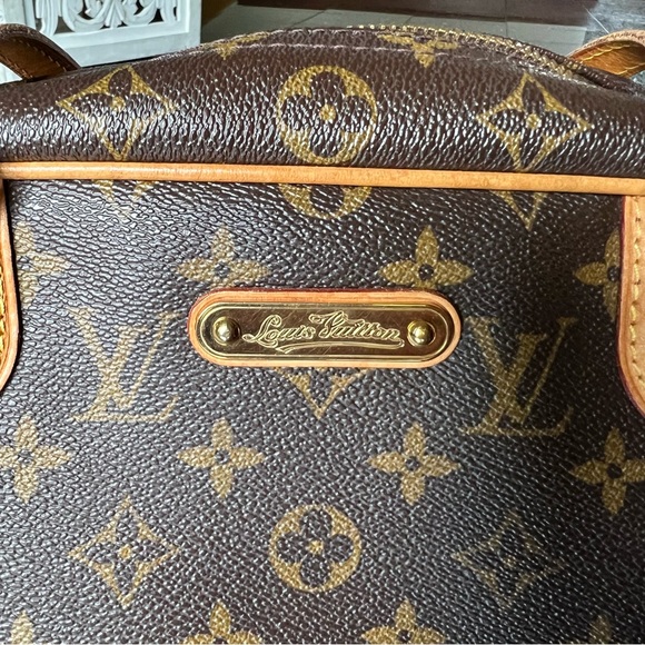 LOUIS VUITTON - Picture 4 of 6